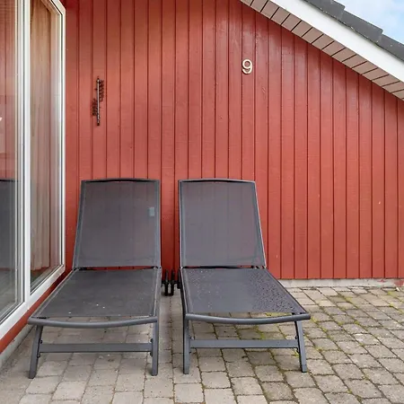 Emly - 1-1km From The Sea By Interhome Feriehus