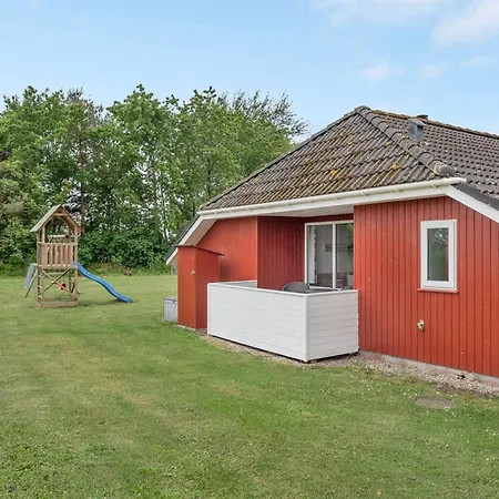 Emly - 1-1km From The Sea By Interhome *